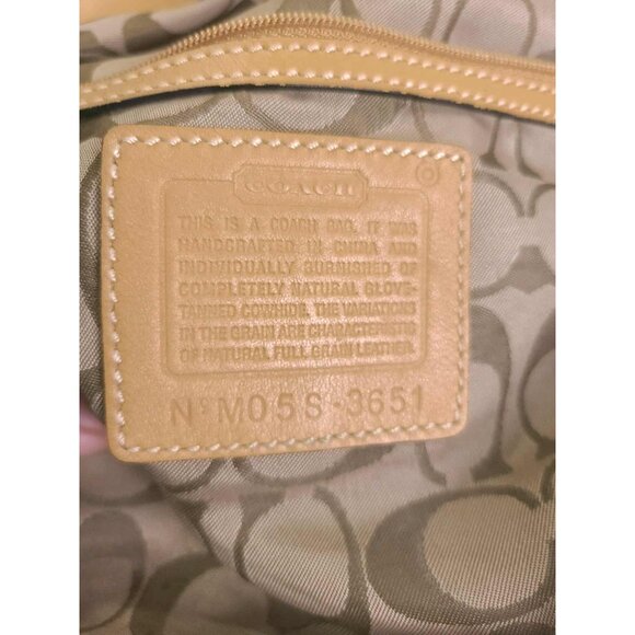 COACH Vintage Soho Y2K Hobo Shoulder Bag in tan - Picture 4 of 11